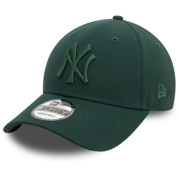 New Era 9Forty Strapback Cap - New York Yankees forest green