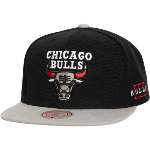 Mitchell & Ness Snapback Cap - CORE III Chicago Bulls