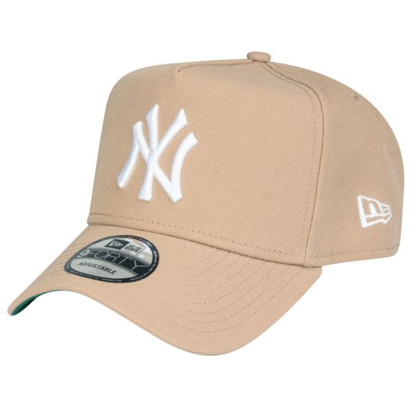 New Era 9Forty Snapback Trucker Cap - New York Yankees camel