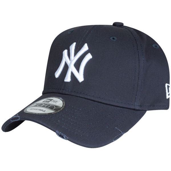 New Era 9Forty Strapback Cap - DISTRESSED NY Yankees navy