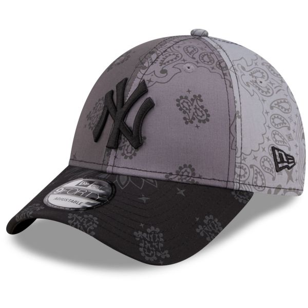 New Era 9Forty Strapback Cap - PAISLEY New York Yankees