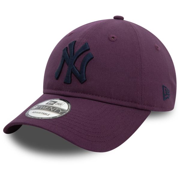 New Era 9Forty Strapback Cap - New York Yankees purple