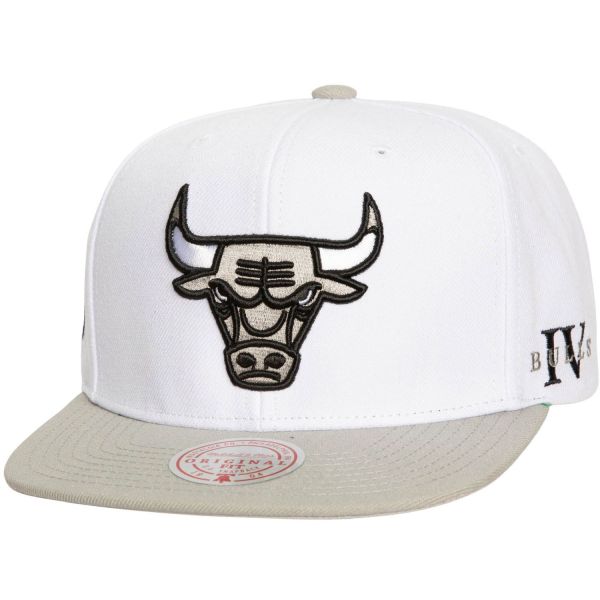 Mitchell & Ness Snapback Cap - CORE IV Chicago Bulls