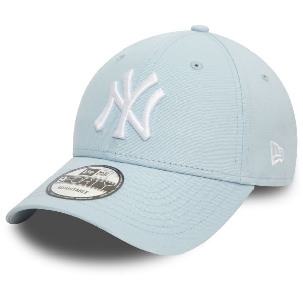 New Era 9Forty Strapback Cap - New York Yankees soft blue