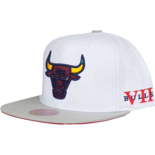 Mitchell & Ness Snapback Cap - CORE VII Chicago Bulls white