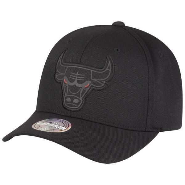 Mitchell & Ness 110 Flexfit Snapback Cap - Chicago Bulls